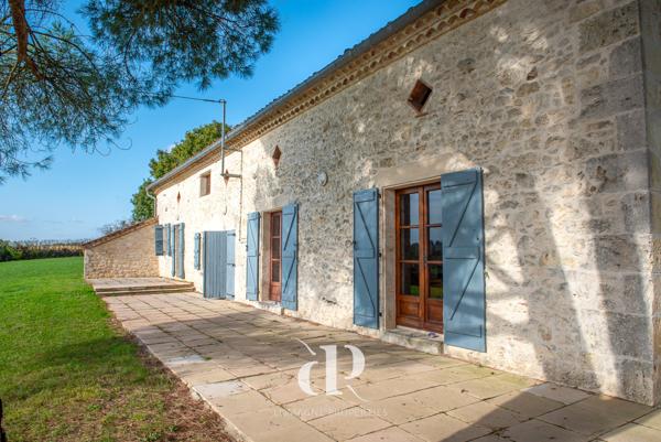 Mauvezin (32120) Un domaine intemporel en pierre blanche avec des vues panoramiques