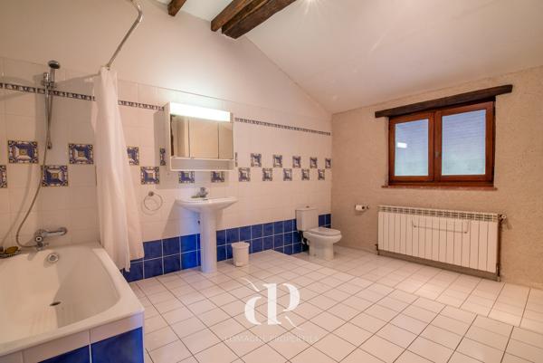 Mauvezin (32120) Un domaine intemporel en pierre blanche avec des vues panoramiques