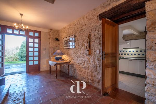 Mauvezin (32120) Un domaine intemporel en pierre blanche avec des vues panoramiques