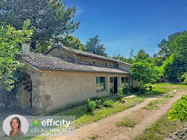 Maison
         8 pièces
        - 195 m² 250 000 € *