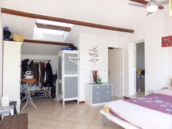 Maison T5 126m² plus véranda, garage et piscine