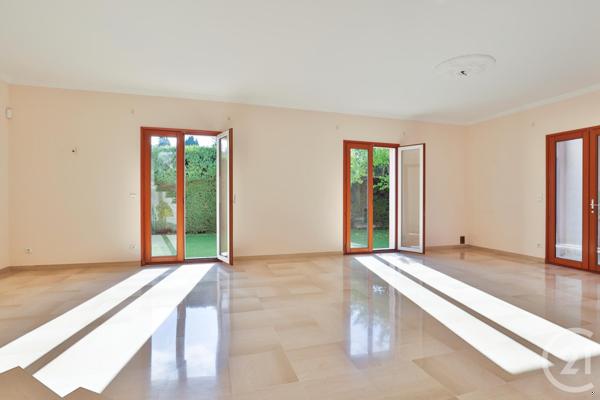 Maison à vendre  8 pièces - 200 m2 VILLEFRANCHE SUR MER - 06