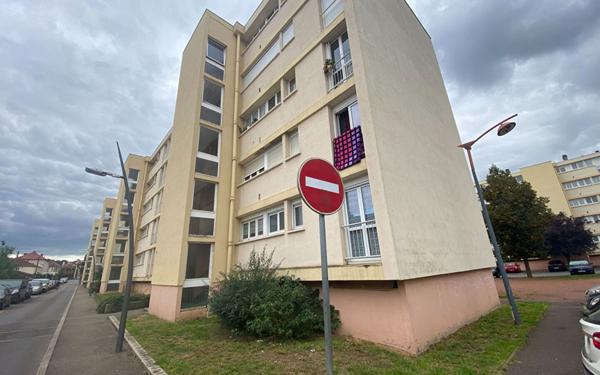 Appartement à vendre    3 pièces •  Joeuf
