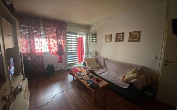 Appartement à vendre    3 pièces •  Joeuf