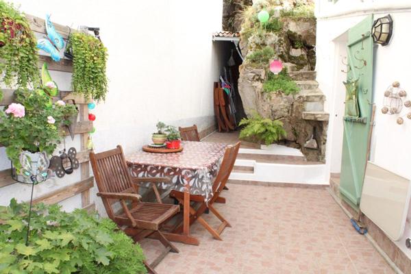 Maison Saint Bonnet Laval avec terrasse et garage