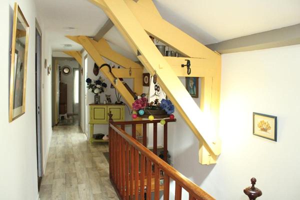 Maison Saint Bonnet Laval avec terrasse et garage