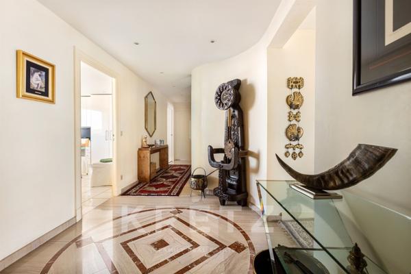 APPARTEMENT DERNIER ETAGE QUAI DU WAULT