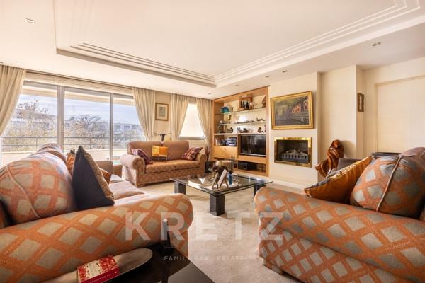 APPARTEMENT DERNIER ETAGE QUAI DU WAULT