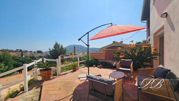 Port Vendres - Villa 3 faces avec vue ,terrasses et garages