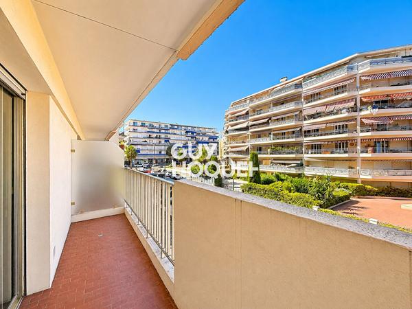 Studio avec balcon - Le Cannet limite Cannes, secteur Carnot