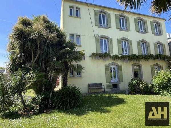 BREST ST MARC - SUPERBE MAISON BOURGEOISE- JARDIN CLOS DE MURS