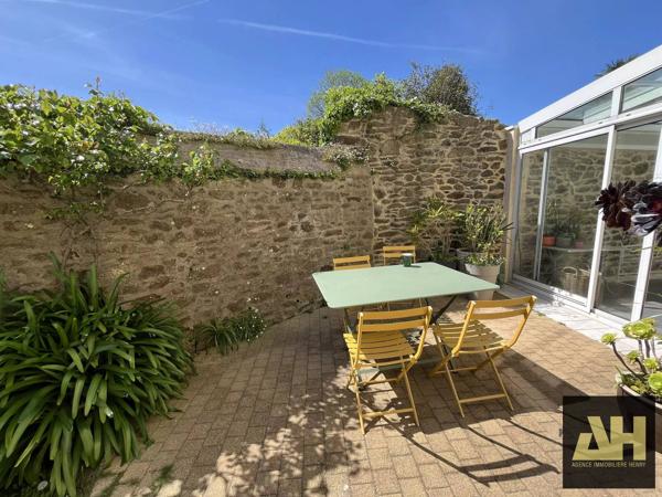BREST ST MARC - SUPERBE MAISON BOURGEOISE- JARDIN CLOS DE MURS