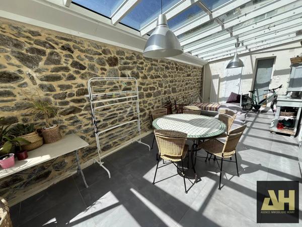 BREST ST MARC - SUPERBE MAISON BOURGEOISE- JARDIN CLOS DE MURS
