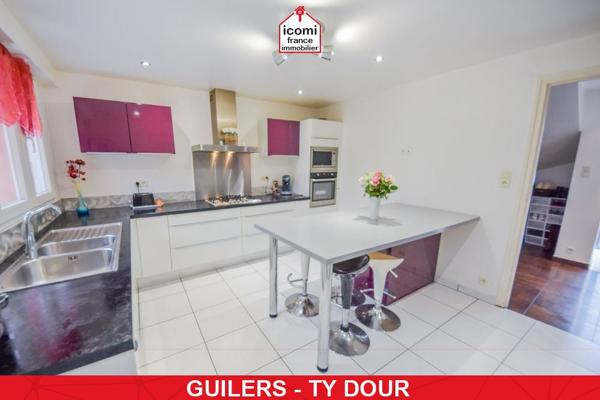 A VENDRE - MAISON INDIVIDUELLE T8 135M² - 6 CHAMBRES - DOUBLE GARAGE - SUR TERRAIN DE 2425M²