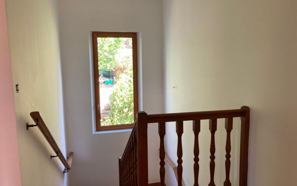 Maison à louer    5 pièces •  Le Tholonet