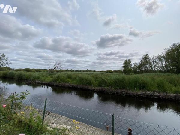 Maison avec sa levée privative