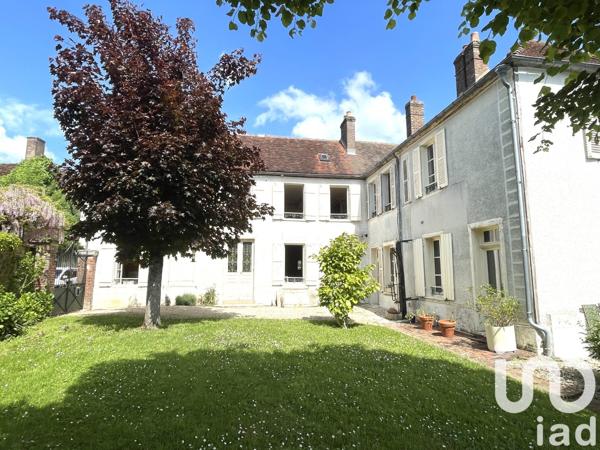 Maison 11 pièces de 239 m² à Ervy-le-Châtel (10130)