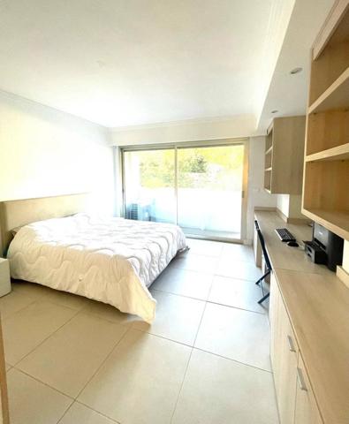 Appartement d'exeption , dernier étage, cannes californie vue mer