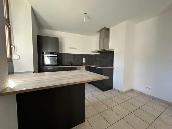 Location                                                      Appartement
                        
                     2 pièces                      60 m2                     à Saint-Dié-des-Vosges