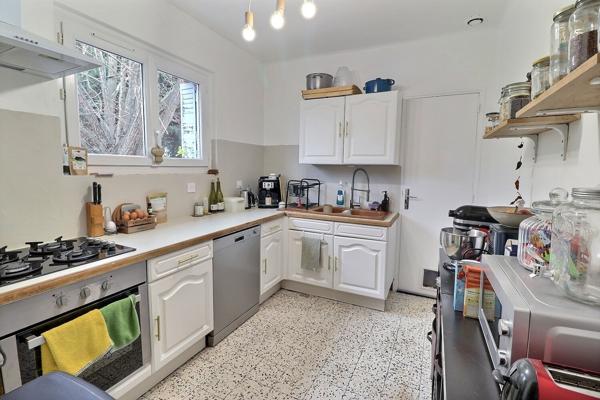 A  VENDRE EN EXCLUSIVITE !! MAISON Entraigues Sur La Sorgue 3 pièce(s) 70 m2