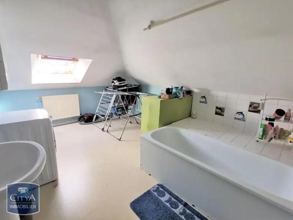 Appartement à louer 3 pièces 62.7m² Crécy-sur-Serre (02270)