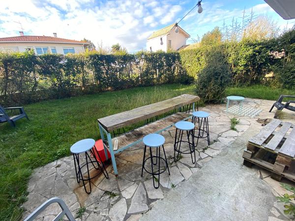 Chambre meublée dans une maison en colocation-Talence proximité de KEDGE