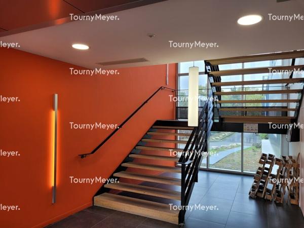 IMMEUBLE PRIVATIF BUREAUX - A LOUER