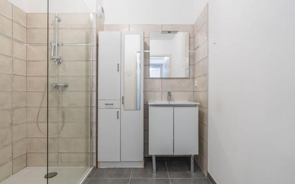 Appartement à vendre    3 pièces •  Pertuis