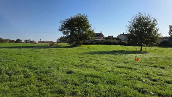 TERRAIN CONSTRUCTIBLE 1793M² - LOTISSEMENT - TOUT A L'EGOUT