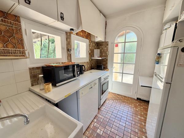 Carqueiranne (83320) Villa Vue Mer à Carqueiranne.