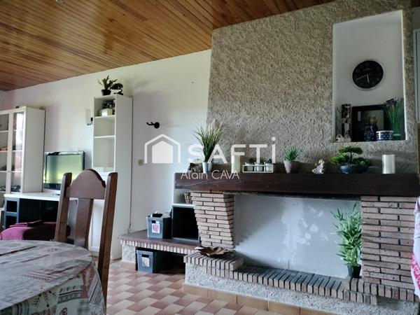 Joli T2 traversant de 43m² avec terrasse situé au 1er étage