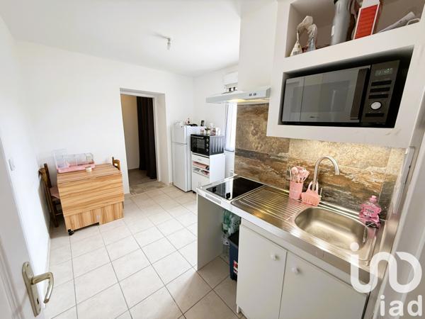 Maison à vendre 14 pièces 197 m² Châteauneuf-du-Rhône