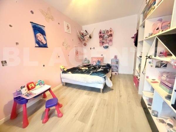  Maison ancienne de caractère – 157 m² – Jardin clos – Dépendance