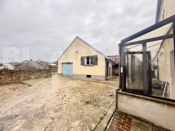  Maison ancienne de caractère – 157 m² – Jardin clos – Dépendance