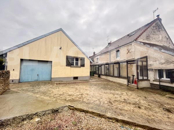  Maison ancienne de caractère – 157 m² – Jardin clos – Dépendance