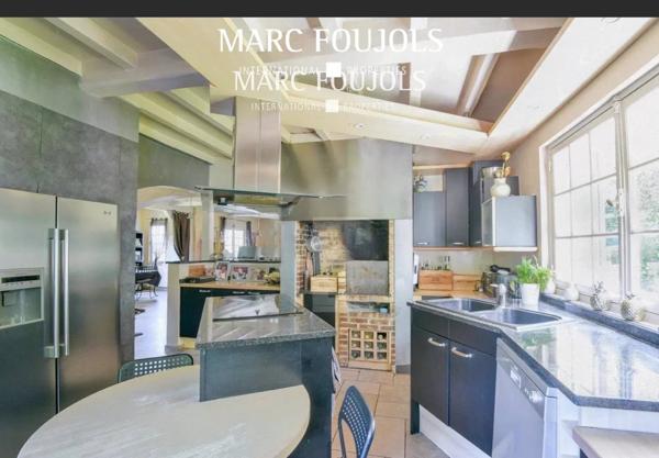 Manoir de 610m2 sur 2.3 hectares de terrain secteur de Montmorency