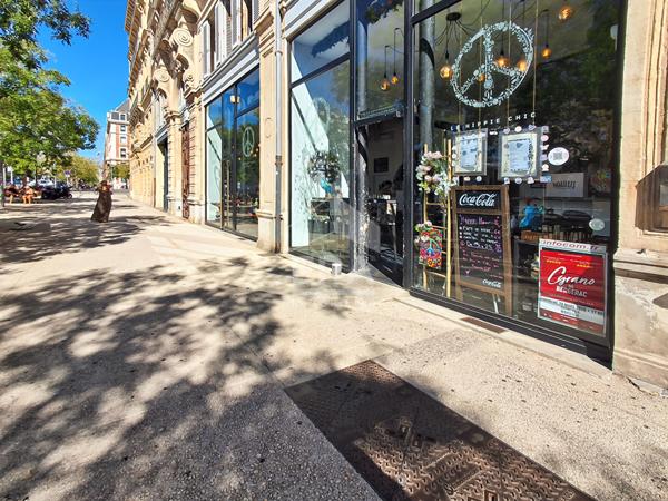 Rare à la vente : restaurant réputé, 191 m², plein coeur du Quai de la Joliette