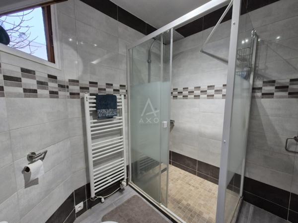 Maison familiale de 140 m² avec garage 60 m² - 315 000 