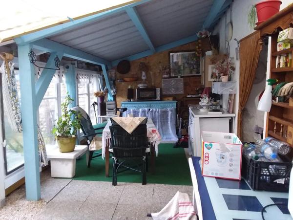 Maison de village à vendre 4 pièces proche de TARBES (65) avec parking et jardin.