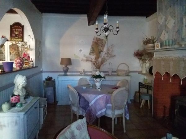 Maison de village à vendre 4 pièces proche de TARBES (65) avec parking et jardin.