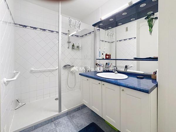 Angers Louis Gain - Bel appartement traversant de 93 m2 avec parking