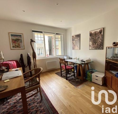 Appartement 4 pièces de 140 m² à Granville (50400)