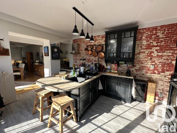 Appartement 4 pièces de 140 m² à Granville (50400)