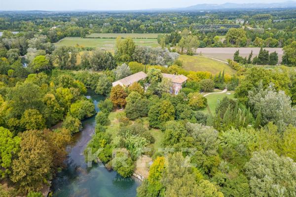 Un domaine d'exception au fil de la Sorgue