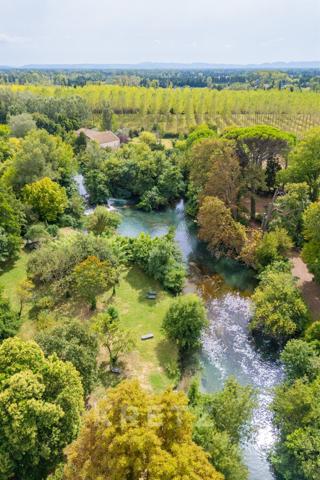 Un domaine d'exception au fil de la Sorgue