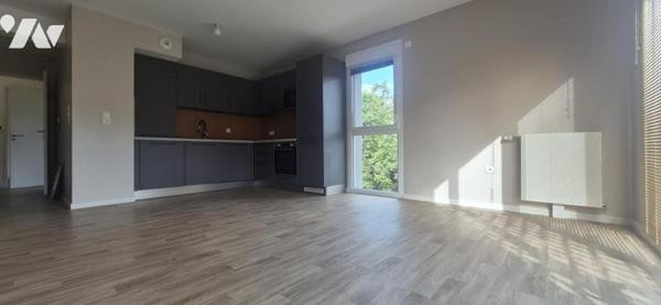 APPARTEMENT T3 - PLACE DE STATIONNEMENT - BEAUPRE LALANDE