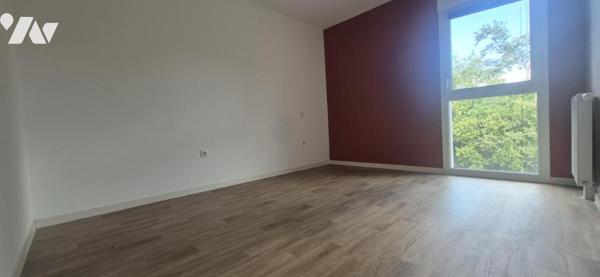 APPARTEMENT T3 - PLACE DE STATIONNEMENT - BEAUPRE LALANDE