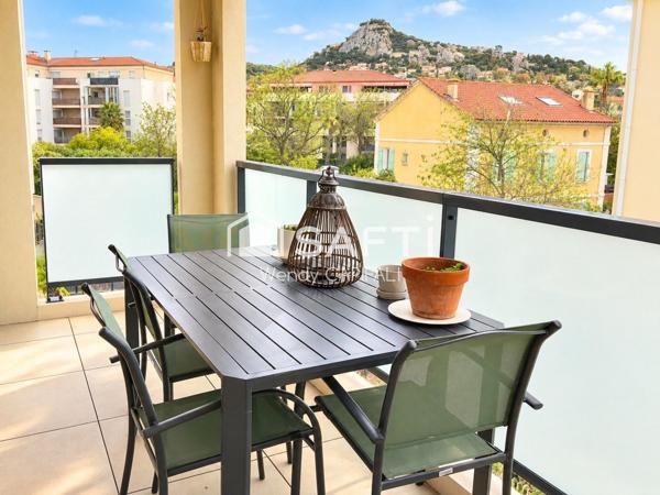 T3 récent, lumineux avec terrasse - Hyères Ouest