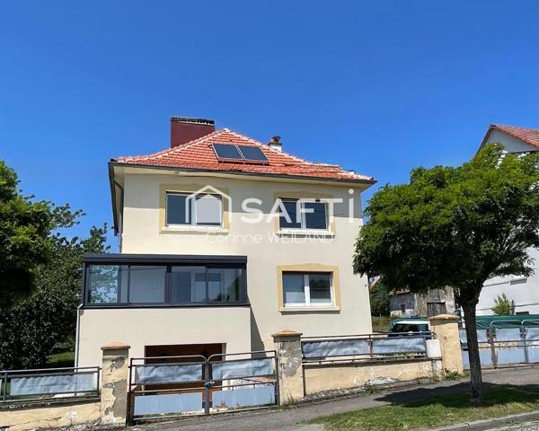 Belle maison individuelle 5 pièces à Créhange, 3 chambres, 2 salles d'eau, sous-sol complet, 2 garages