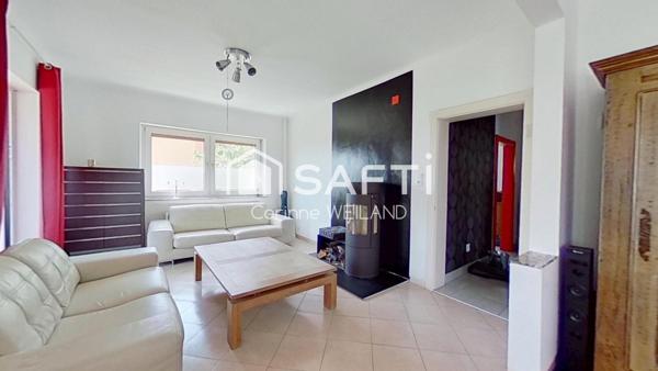 Belle maison individuelle 5 pièces à Créhange, 3 chambres, 2 salles d'eau, sous-sol complet, 2 garages